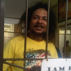 Puluhan Tetangga Jenguk John Kei di RS Polri