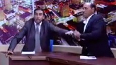 Astaga! Anggota Parlemen Yordania Keluarkan Pistol di Acara Debat TV