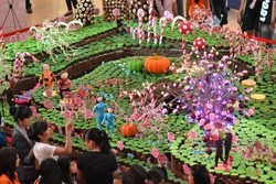 Wah! Ada Taman Dibuat dari 4.200 Cupcake di Semarang
