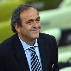 Platini: Kenapa Tak Sekalian Ada Teknologi untuk Offside?