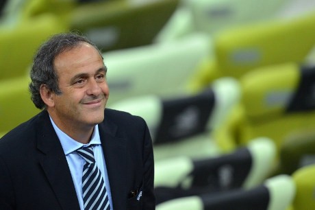 Platini: Kenapa Tak Sekalian Ada Teknologi untuk Offside?