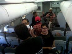 Delay 4 Jam, Penumpang Citilink Ribut dengan Kru di Atas Pesawat