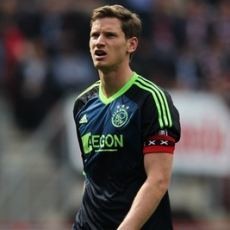 Ajax Terima Pinangan Tottenham untuk Vertonghen