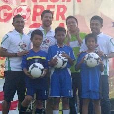 Xabi Alonso, Firman dan Ponaryo Adu Skill