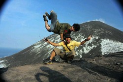 Krakatau Memang Keren Habis!