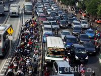 Masih Libur Sekolah, Jalanan di Jakarta Tetap Macet