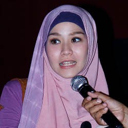 Zaskia Adya Mecca Makin Sibuk di Bulan Ramadan