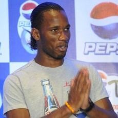 Fergie Senang Drogba Sudah Tidak di Chelsea