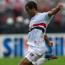 Laris di Bursa Transfer, Lucas Mengaku Santai