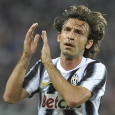 Dikabarkan Minati Pirlo, Bayern Membantah