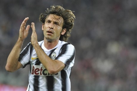 Dikabarkan Minati Pirlo, Bayern Membantah