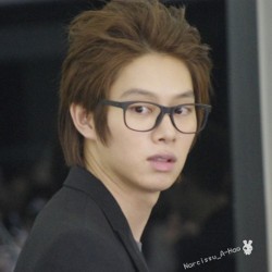 Kesal pada Fans Gila, Heechul Stop Nge-Tweet