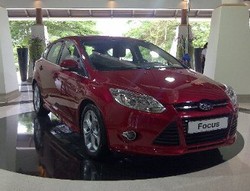 Ford Focus Makin Berani Tantang Civic dan Altis