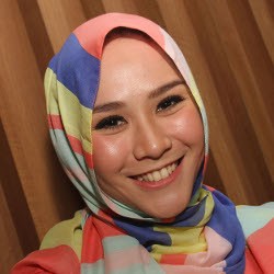 Sibuknya Zaskia Mecca di Bulan Puasa