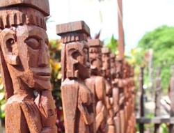 Ukiran Dayak yang Keren Ada di Desa Ini