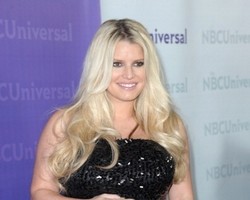 Jessica Simpson Akan Luncurkan Lini Busana Pengantin
