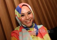 Sibuknya Zaskia Mecca di Bulan Puasa
