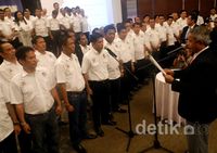 Djohar Arifin Lantik Pengurus PSSI Sulsel