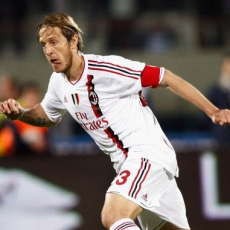 Milan Diminta Belajar dari Kesalahan Musim Lalu