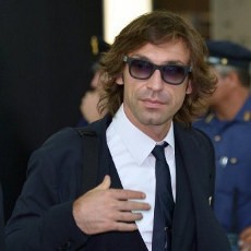 Pirlo dan Van Persie Bukan Target PSG