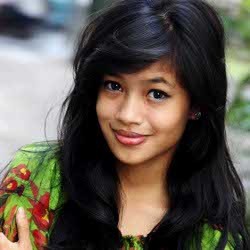  Thalia Cotto Remajakan Lagi Lagu Krisdayanti