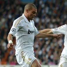 13 Juli, Arbeloa & Pepe Sambangi Jakarta