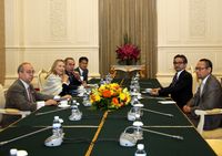 Marty Natalegawa Bertemu Hillary Clinton