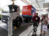 Truk-truk Pengangkut Mejeng di JCC