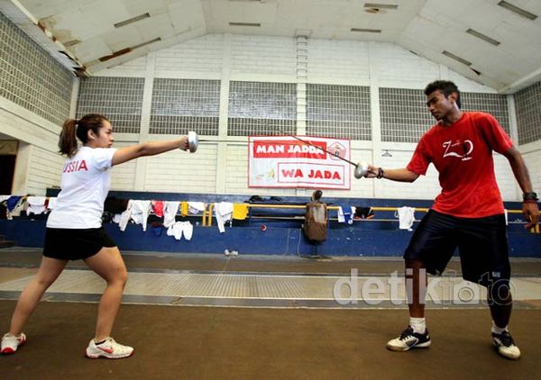 Jelang PON Riau, Atlet Anggar DKI Giat Latihan