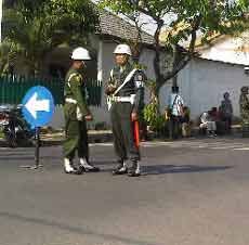 Ratusan Pasukan Kodam Brawijaya Eksekusi Paksa 5 Rumah Dinas
