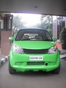 Jelang Launching, Mobil Listrik Made in Depok Diuji Coba