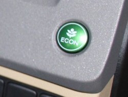 Cara Honda Bikin Mobil Irit BBM