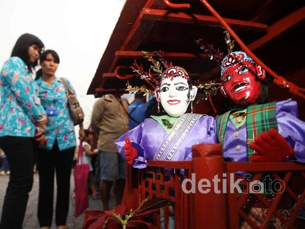 Festival Pesisir Berlangsung Meriah
