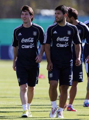 Aguero: Tiga Striker Terbaik Dunia? Messi, Messi, Messi