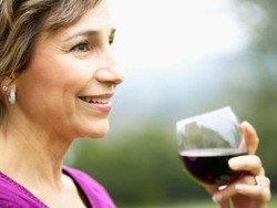 Minuman Beralkohol Dapat Kurangi Resiko Osteoporosis Pada Wanita