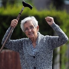 Dijambret, Nenek 79 Tahun Ini Pukuli Pelaku Hingga Kabur