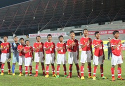 Salut untuk perjuangan kalian. Di waktu mendatang, nyanyikanlah lagi Indonesia Raya dengan lantang, seperti yang telah kalian lakukan di Yamaha ASEAN Cup U-13 yang digelar di Malaysia ini.