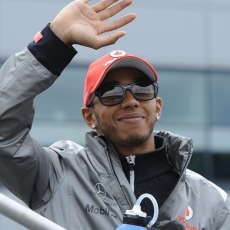 Hamilton Menjelang Balapan ke-100