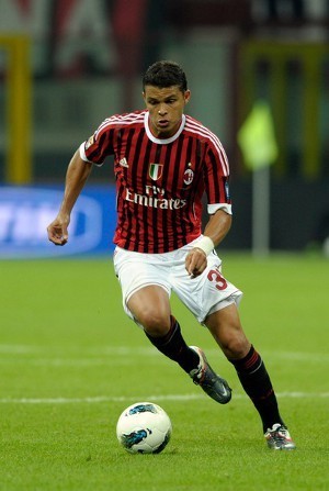 Milan Lepas Thiago Silva ke PSG Milan Lepas Thiago Silva ke PSG