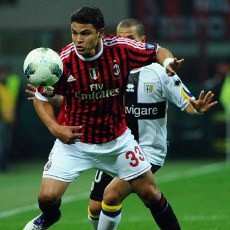 Maldini Kritik Penjualan Thiago Silva