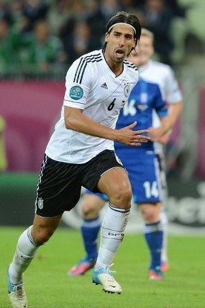 Beckenbauer: Bayern Butuh Khedira