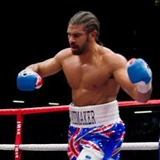 Haye Hentikan Chisora di Ronde Kelima