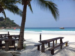 Meresapi Ketenangan di Pulau Redang, Malaysia