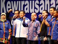Anas Urbaningrum Hadiri Deklarasi Kewirausahaan