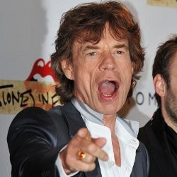 The Rolling Stones Bersiap Untuk Segera Naik Panggung