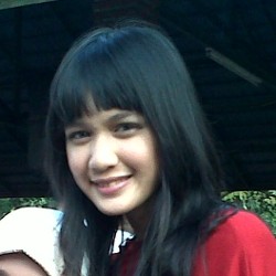 Dea Imut Teringat Masa Kecil