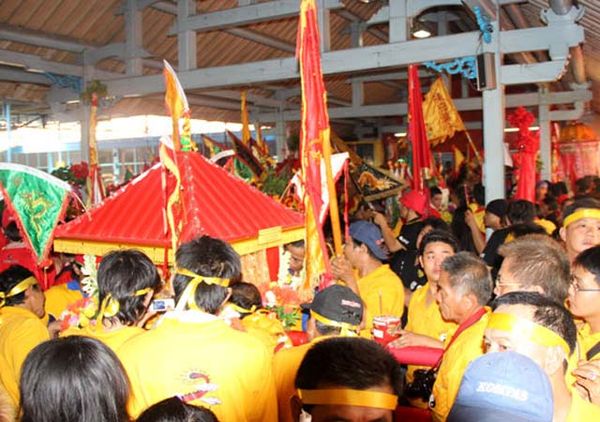 Ribuan Umat Hadiri Sejit Kongco Ceng Gwan Cin Kun