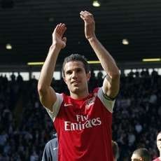 Ingin Lebih Besar Lagi, Van Persie Disarankan Pergi