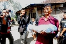 TV Meledak, Bayi 4 Bulan di Semarang Hangus Terbakar