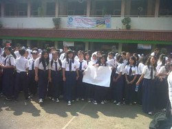 Sejumlah Guru Dipindah, Siswa SMPN 9 Jakarta Demo di Sekolah 